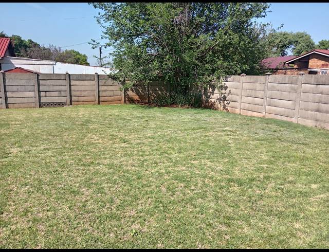 3 BEDROOM HOUSE TO LET IN VANDERBIJLPARK SW 5